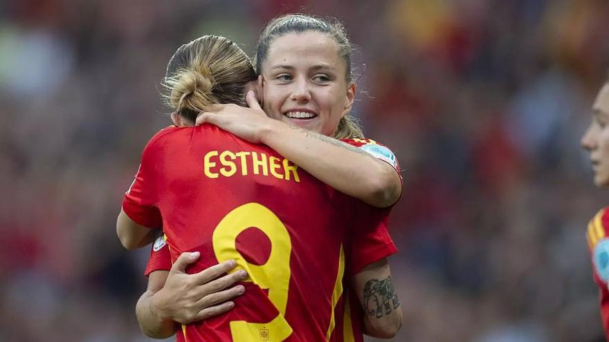 Claudia Pina rescata a España y la mete en semifinales de la Nations League