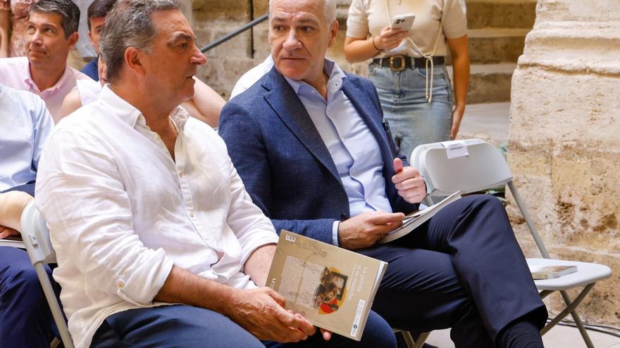 &quot;La pelota sí se mancha&quot;: el encuentro solidario por la dana que suma fútbol y literatura