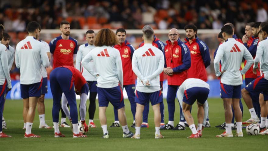 Mestalla vibró con el entrenamiento de la Selección