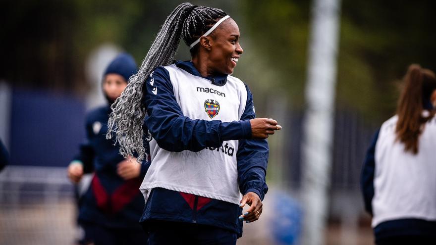 «Llegamos convencidas al partido ante el Costa Adeje Tenerife»