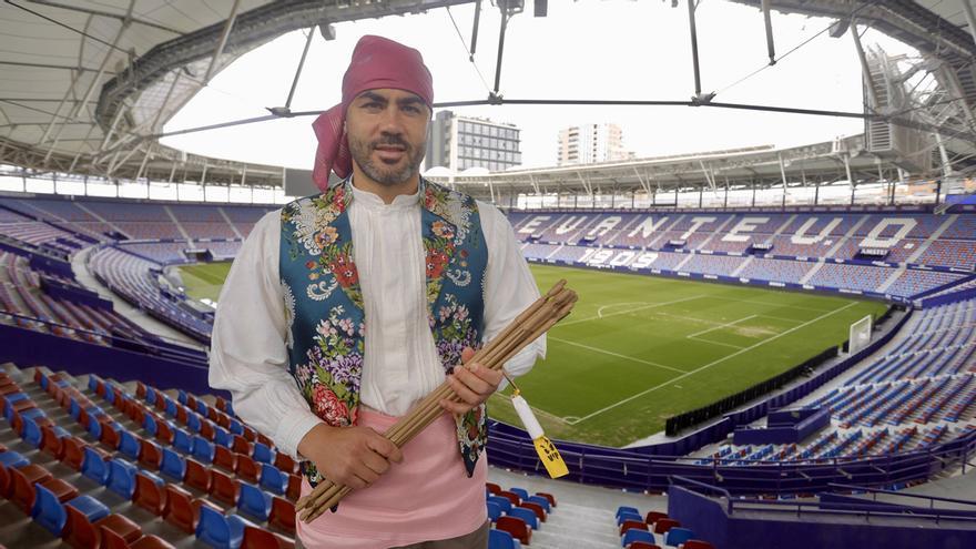 Vicente Iborra, en medio de las Fallas y de la ilusión del Levante por ascender a Primera División