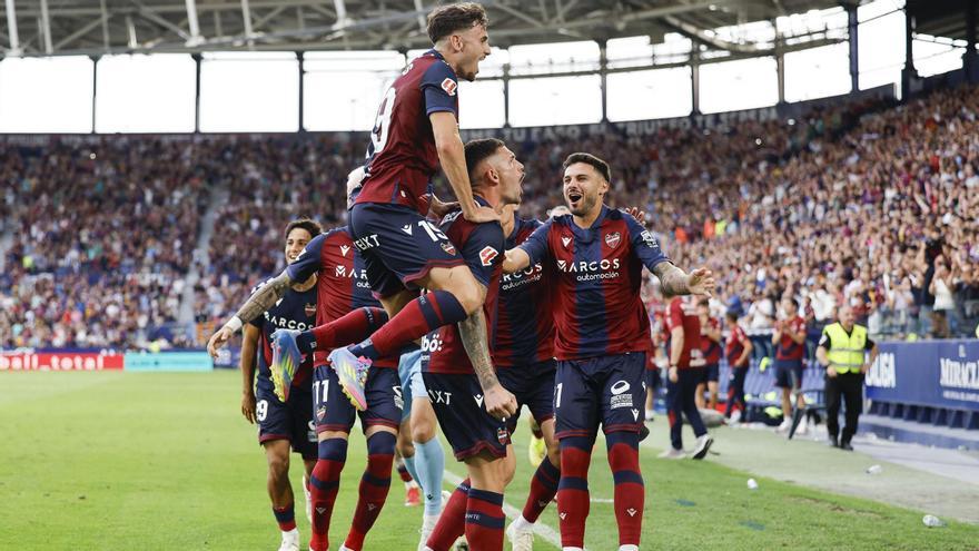Este equipazo alcanza la cima y toca el cielo